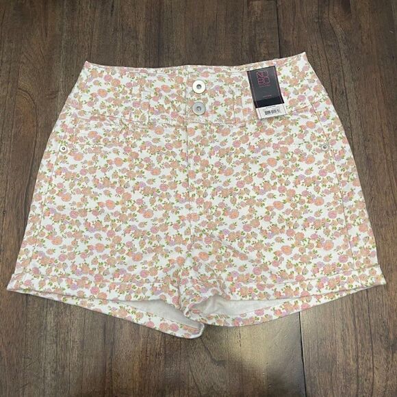 NOBO Floral High Waisted Shorts - Picture 2 of 3